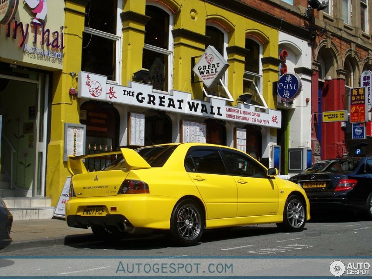 Mitsubishi Lancer Evolution IX MR FQ-320