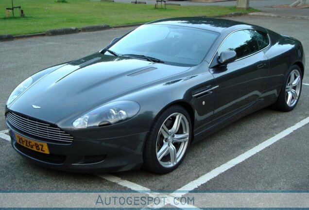 Aston Martin DB9