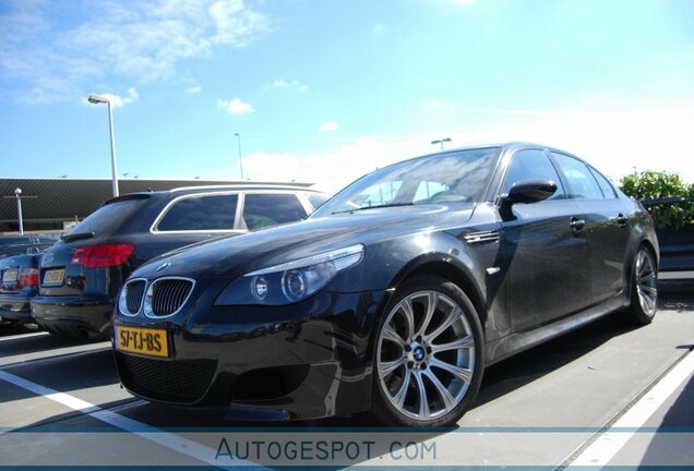 BMW M5 E60 2005