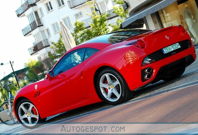 Ferrari California