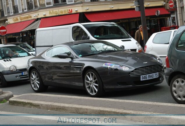 Aston Martin DB9