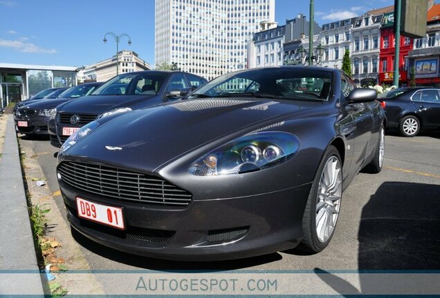 Aston Martin DB9