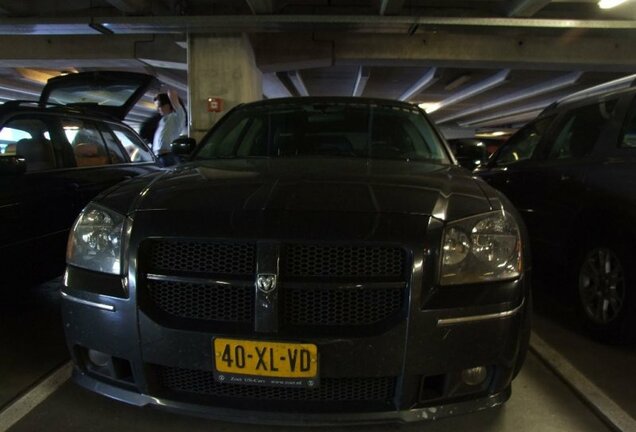 Dodge Magnum SRT-8