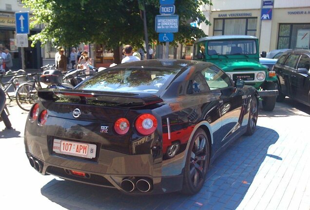 Nissan GT-R