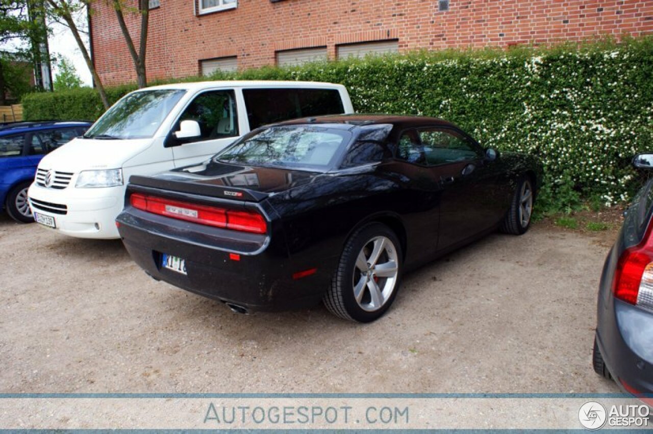 Dodge Challenger SRT-8