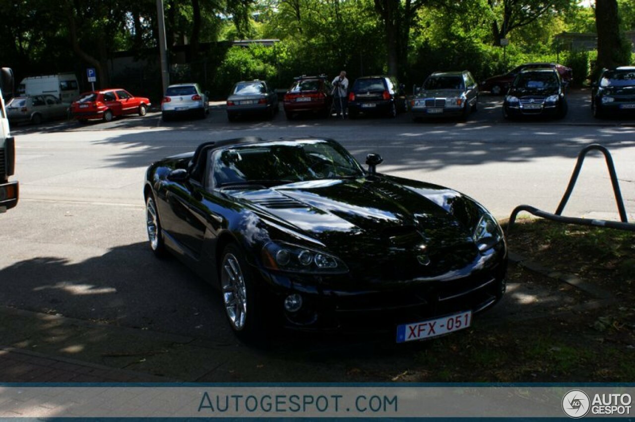 Dodge Viper SRT-10 Roadster 2003