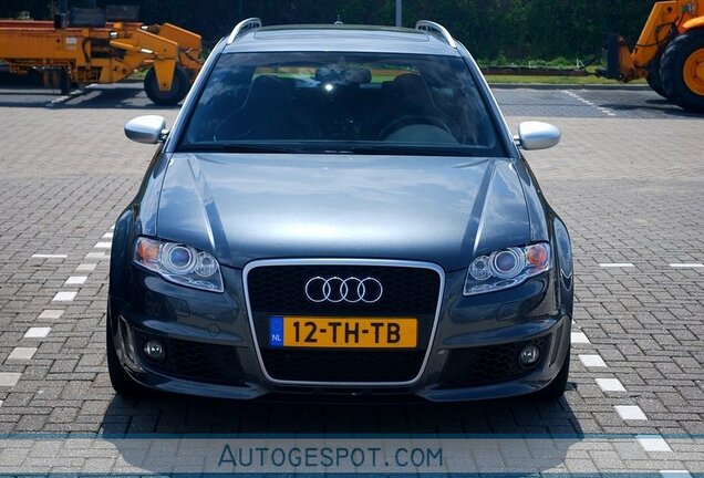 Audi RS4 Avant B7