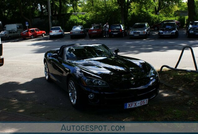 Dodge Viper SRT-10 Roadster 2003