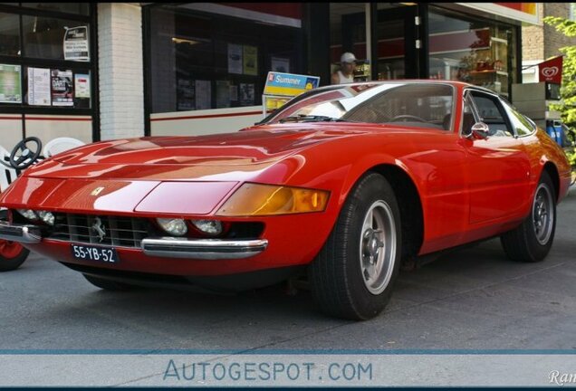 Ferrari 365 GTB/4 Daytona