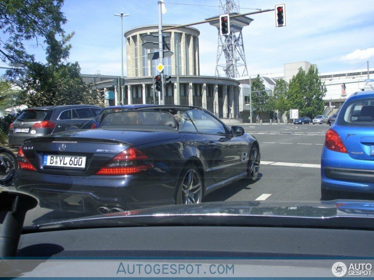 Mercedes-Benz SL 63 AMG