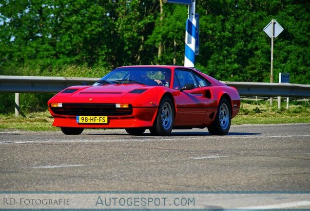 Ferrari 208 GTB Turbo