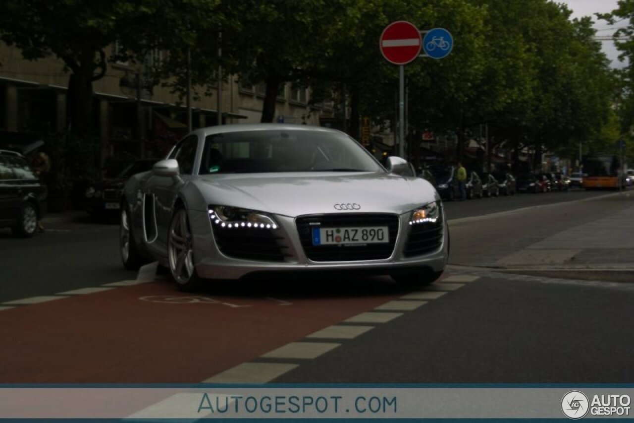 Audi R8