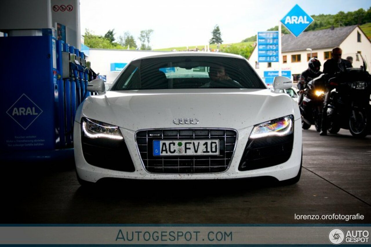 Audi R8 V10