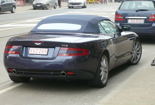 Aston Martin DB9 Volante