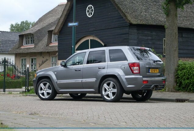 Jeep Grand Cherokee SRT-8 2005