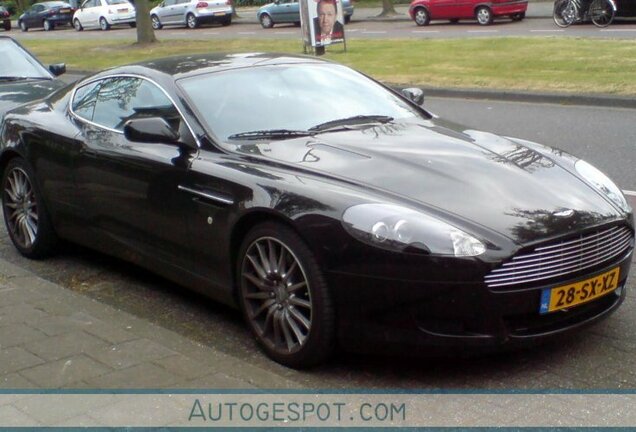 Aston Martin DB9