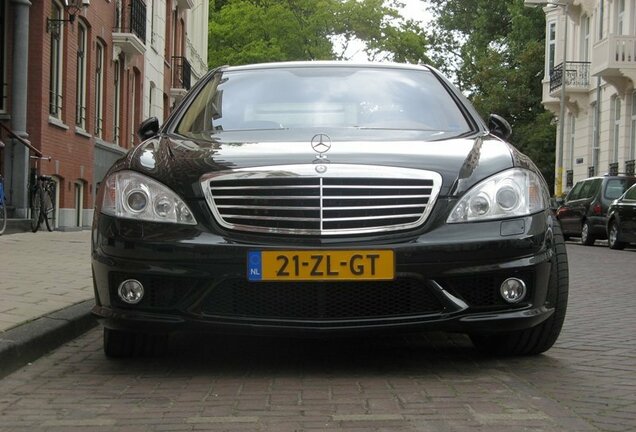 Mercedes-Benz S 63 AMG W221