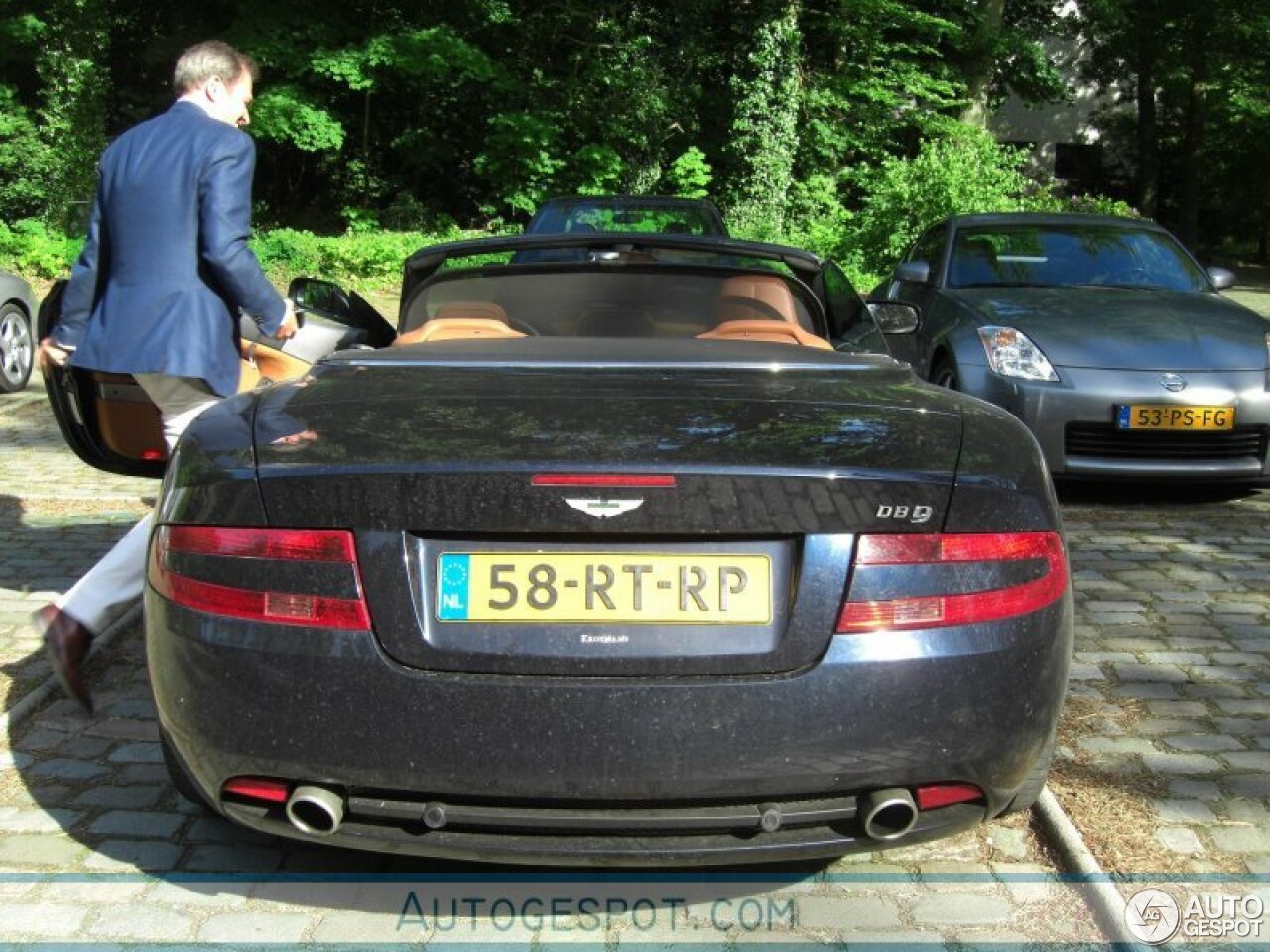 Aston Martin DB9 Volante