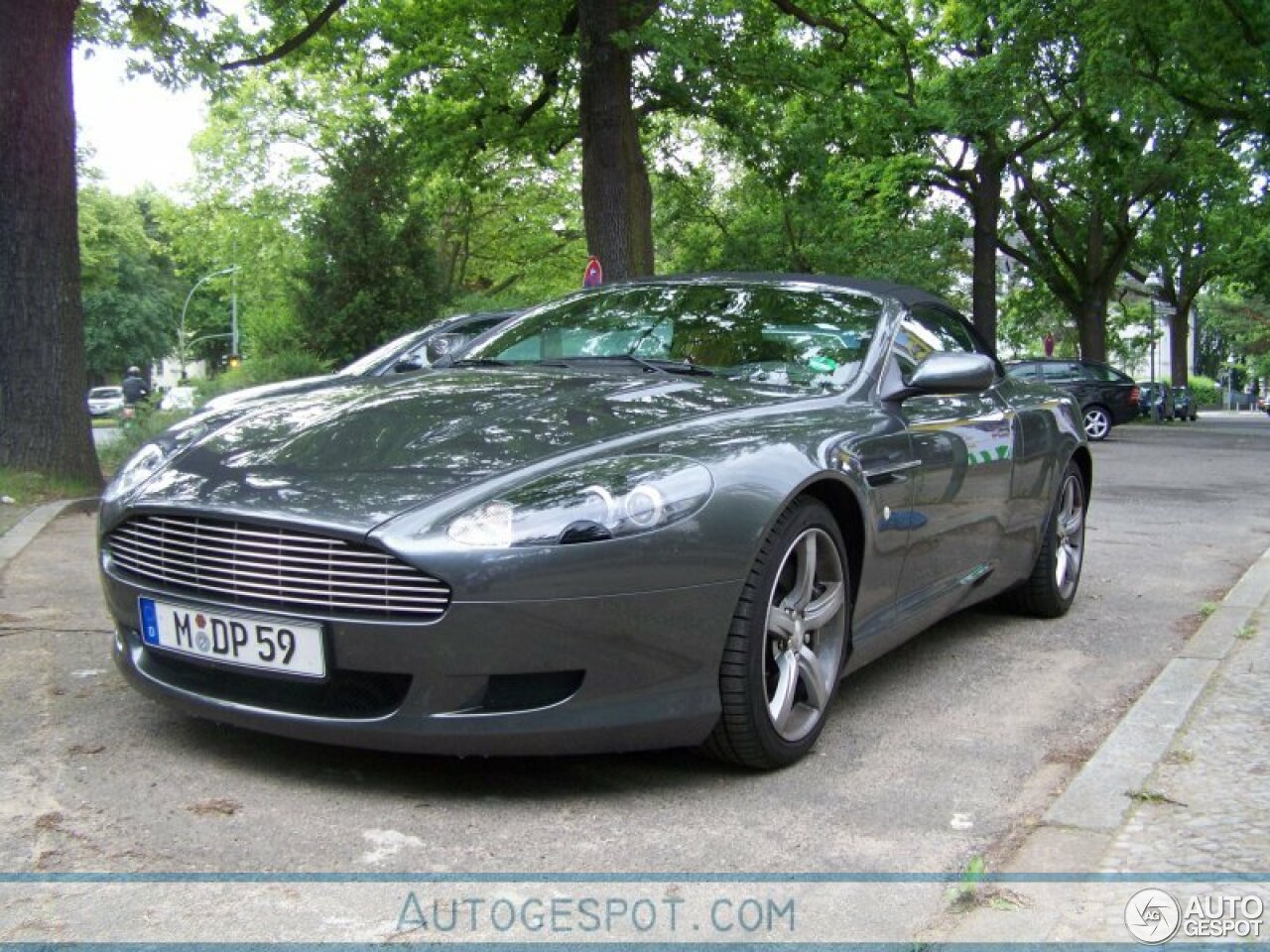 Aston Martin DB9 Volante