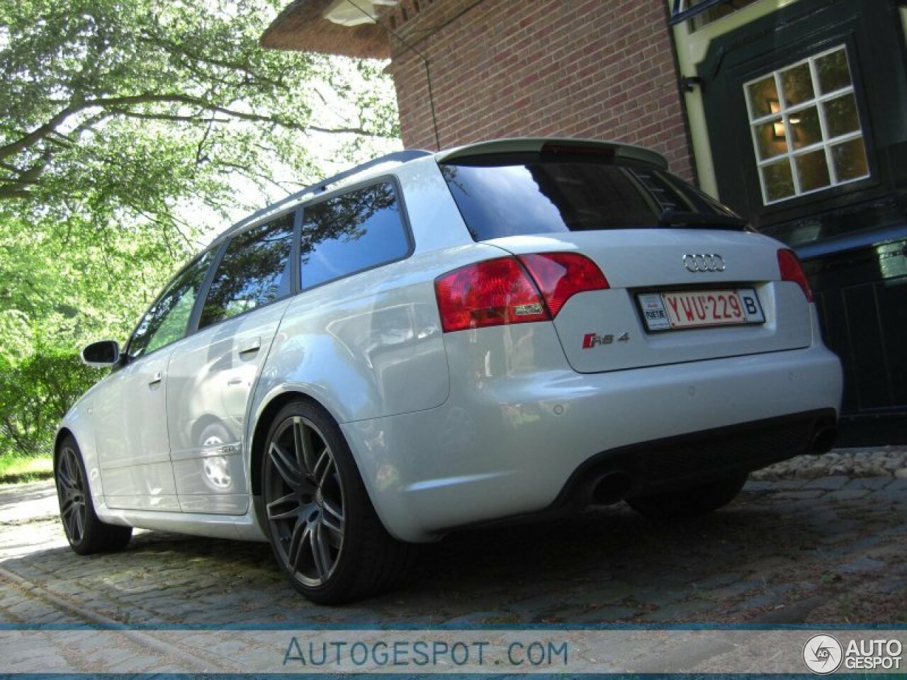 Audi RS4 Avant B7