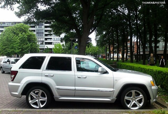 Jeep Grand Cherokee SRT-8 2005