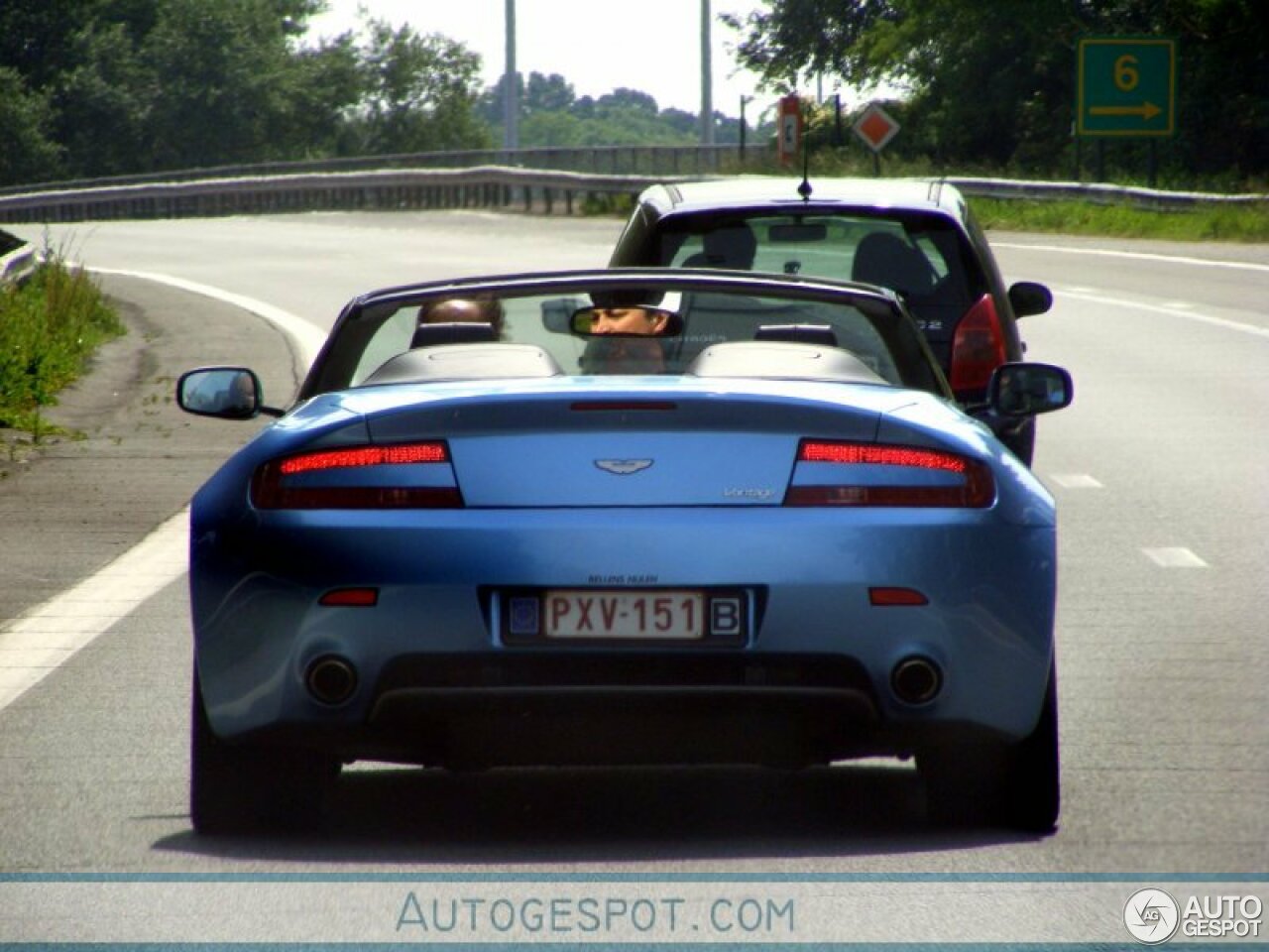 Aston Martin V8 Vantage Roadster