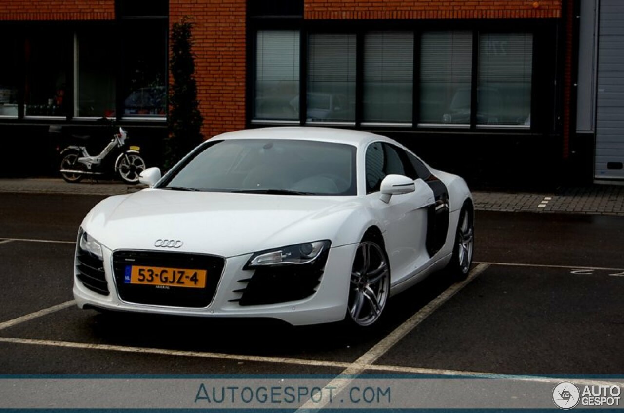 Audi R8