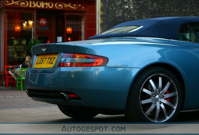 Aston Martin DB9 Volante