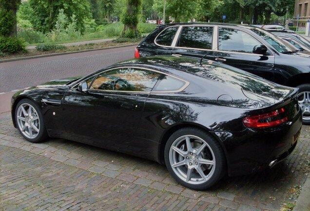 Aston Martin V8 Vantage