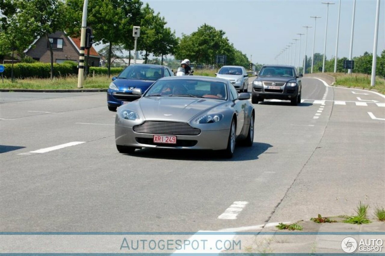 Aston Martin V8 Vantage