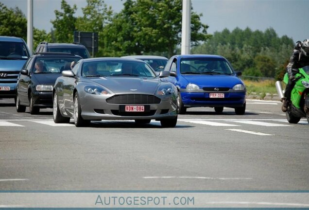 Aston Martin DB9