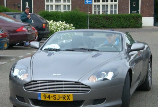 Aston Martin DB9 Volante