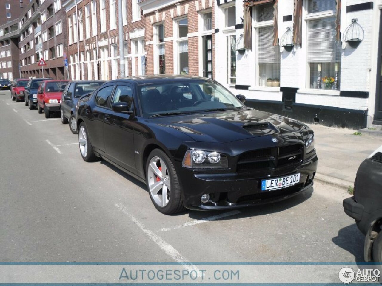 Dodge Charger SRT-8