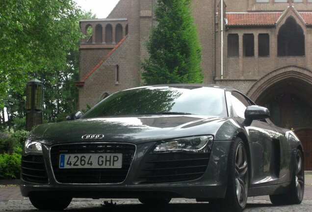 Audi R8