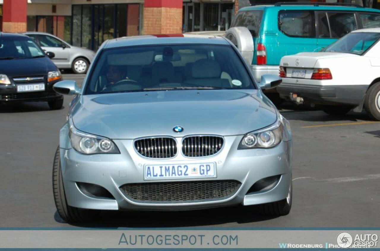 BMW M5 E60 2005