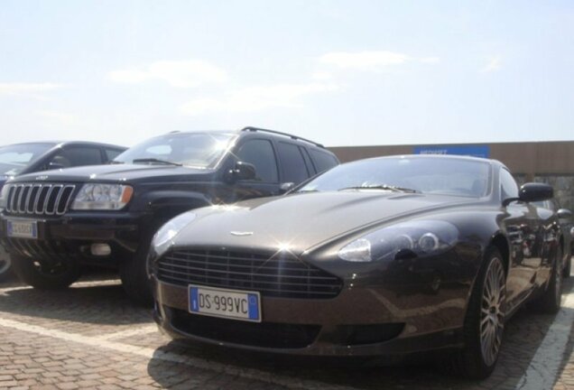 Aston Martin DB9