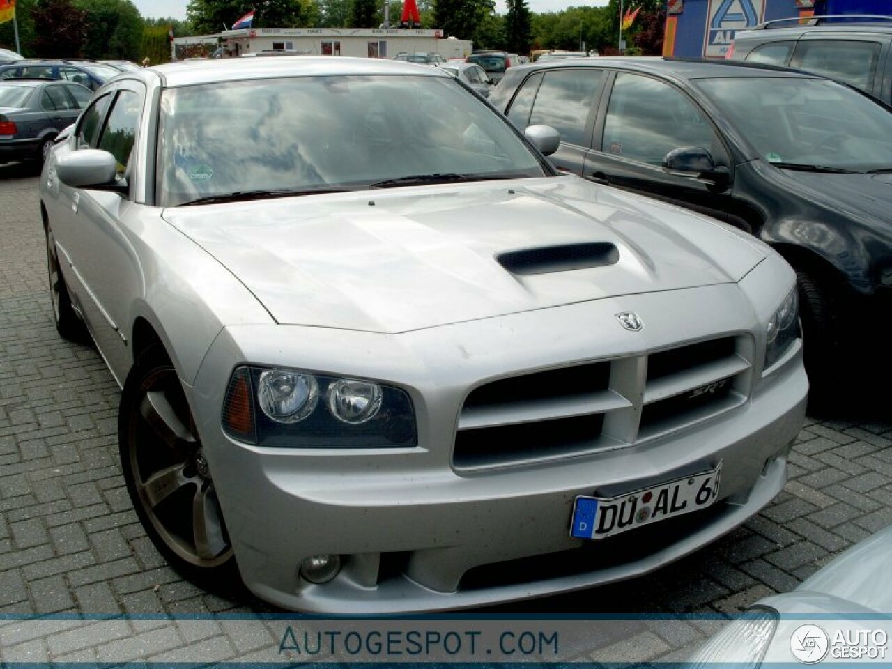 Dodge Charger SRT-8