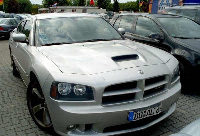 Dodge Charger SRT-8