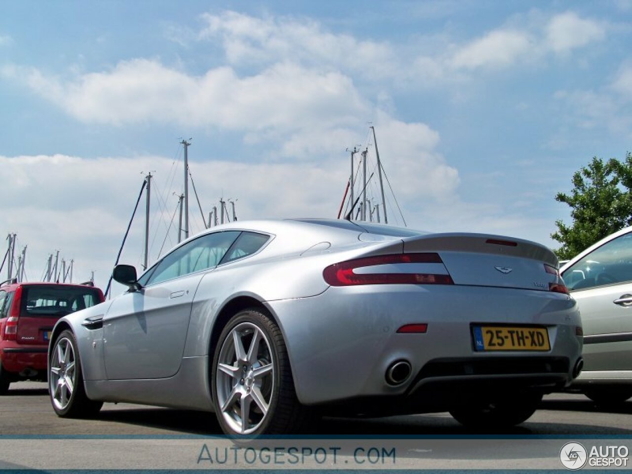 Aston Martin V8 Vantage