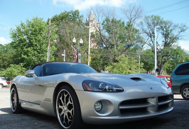 Dodge Viper SRT-10 Roadster 2003