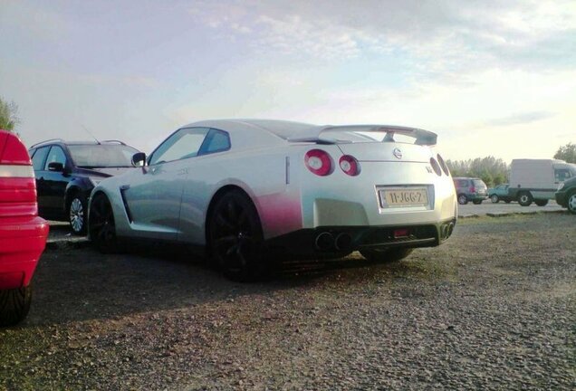 Nissan GT-R