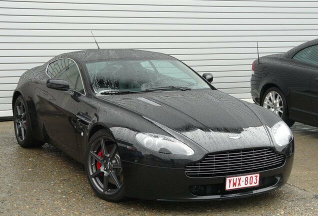 Aston Martin V8 Vantage