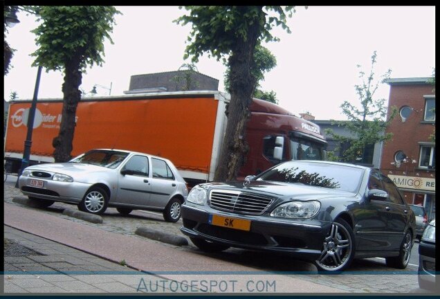 Mercedes-Benz S 65 AMG W220