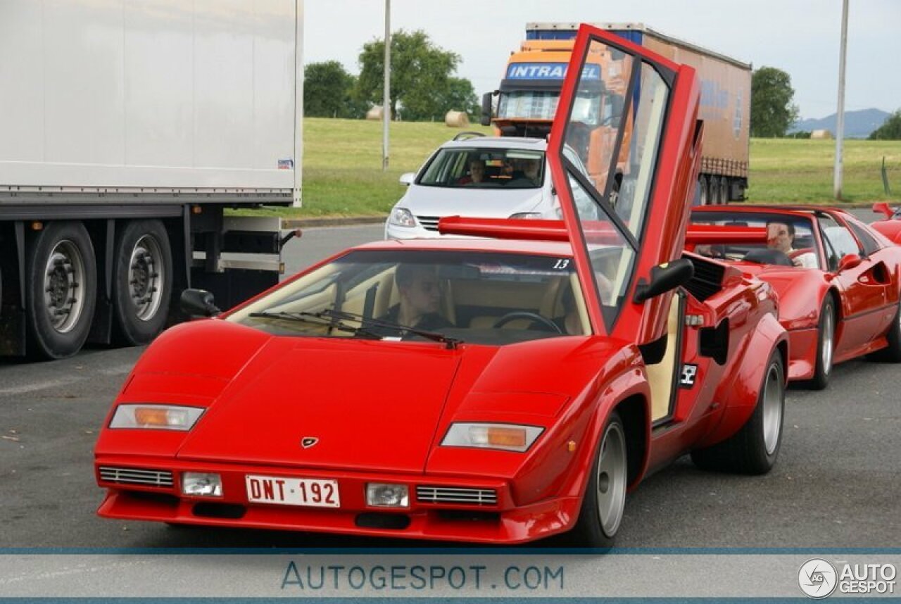 Lamborghini Countach LP400 S