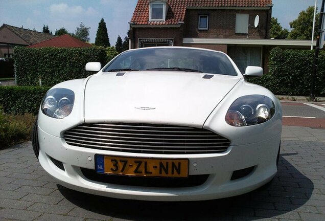 Aston Martin DB9