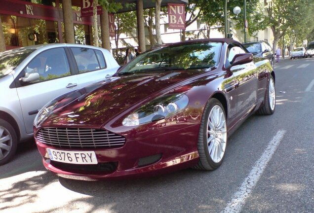 Aston Martin DB9 Volante