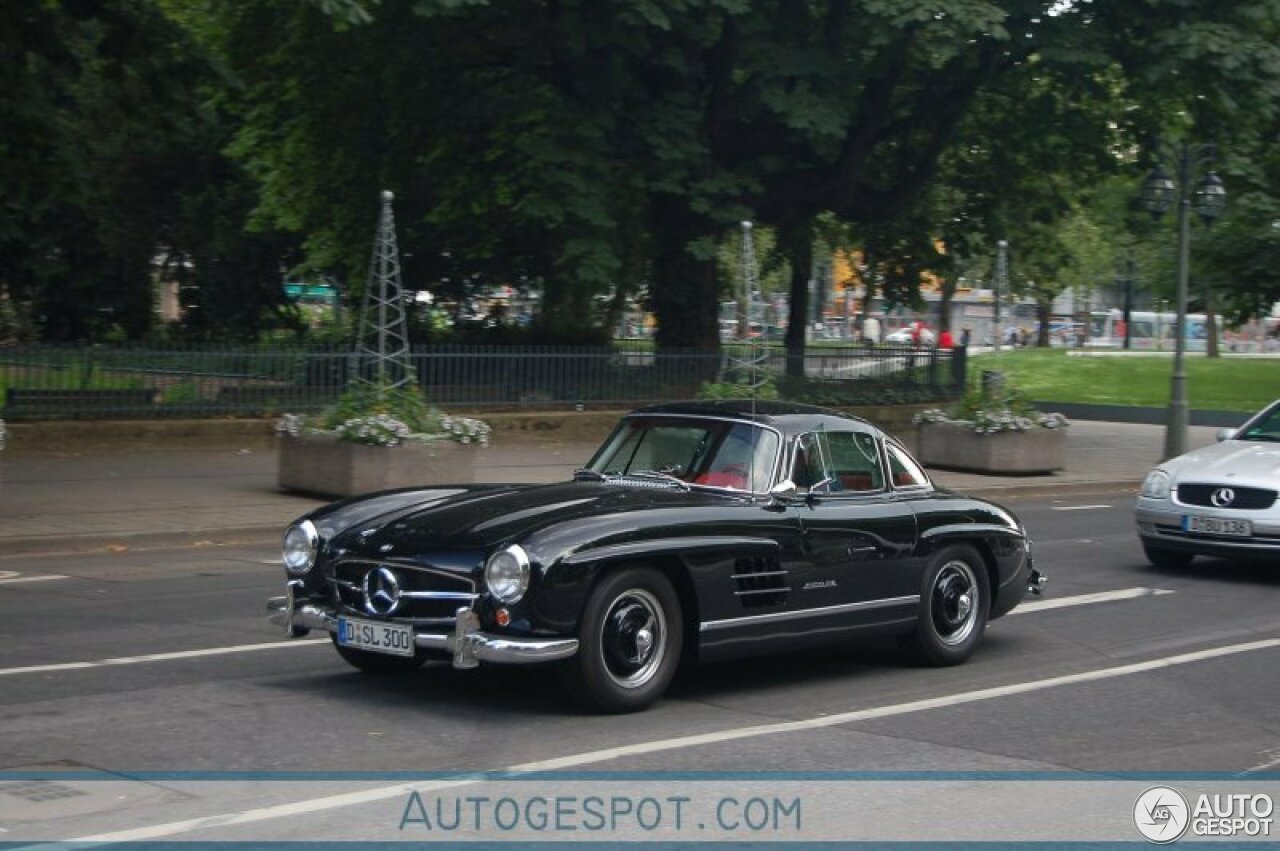 Mercedes-Benz 300SL Gullwing