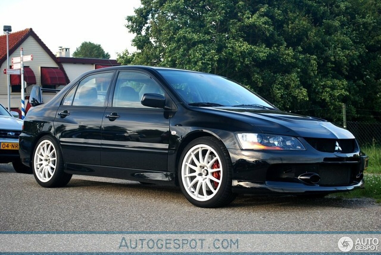 Mitsubishi Lancer Evolution IX