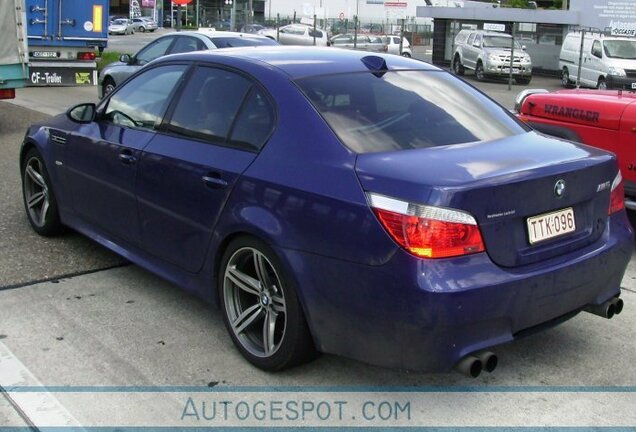 BMW M5 E60 2005