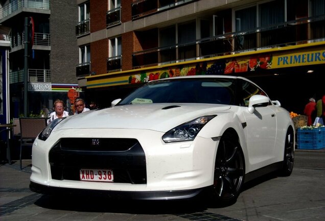 Nissan GT-R